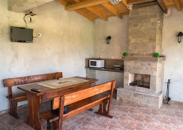 Moiata Kashta 3* 切尔诺莫雷茨